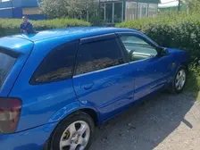 Mazda 323, 2001