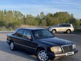 Mercedes-Benz E 220 1994 годаүшін1 900 000 тг. в Усть-Каменогорск