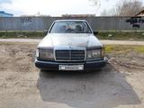 Mercedes-Benz E 200 1988 годаүшін800 000 тг. в Алматы