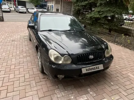 Hyundai Sonata 2004 года за 2 000 000 тг. в Алматы – фото 2