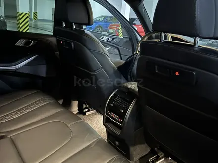 BMW X5 2022 года за 41 500 000 тг. в Астана – фото 17