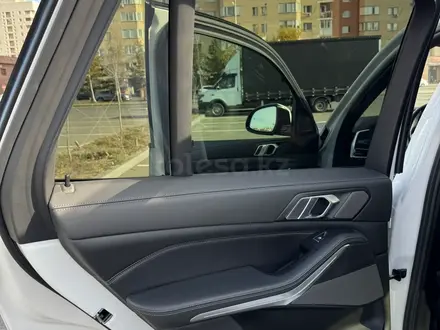 BMW X5 2022 года за 41 500 000 тг. в Астана – фото 25