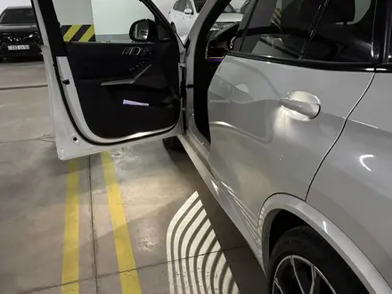 BMW X5 2022 года за 41 500 000 тг. в Астана – фото 29