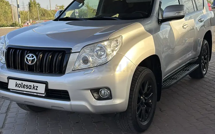 Toyota Land Cruiser Prado 2013 года за 15 609 000 тг. в Астана