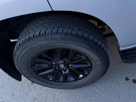 Toyota Land Cruiser Prado 2013 года за 15 609 000 тг. в Астана – фото 10
