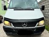 Mercedes-Benz Sprinter 2000 года за 7 000 000 тг. в Шымкент