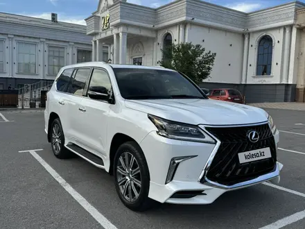 Lexus LX 570 2017 года за 41 000 000 тг. в Алматы