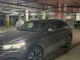 Volkswagen Touareg 2022 года за 31 000 000 тг. в Астана – фото 3