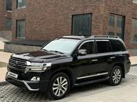 Toyota Land Cruiser 2017 года за 35 000 000 тг. в Шымкент