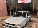 Volkswagen Golf 1993 годаfor1 350 000 тг. в Жалагаш