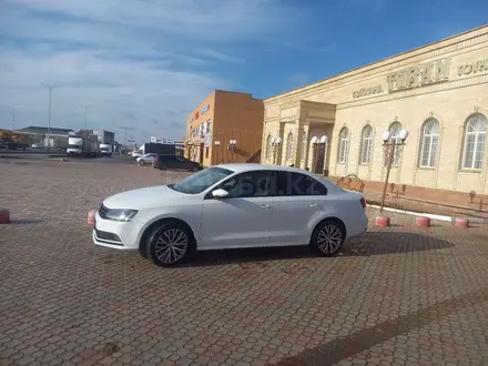 Volkswagen Jetta 2017 года за 7 450 000 тг. в Уральск – фото 5