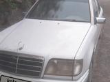 Mercedes-Benz E 260 1993 годаfor600 000 тг. в Алматы