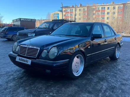 Mercedes-Benz E 280 1997 года за 3 200 000 тг. в Астана