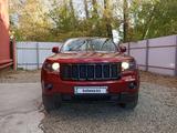 Jeep Grand Cherokee 2012 года за 11 000 000 тг. в Риддер