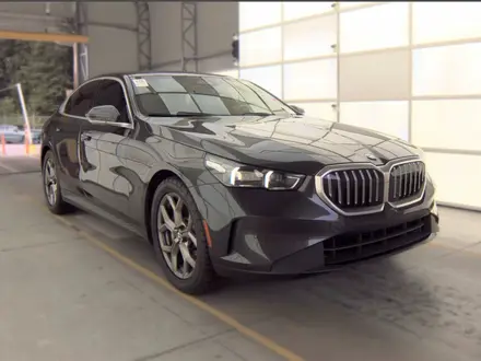 BMW 530 2024 года за 22 000 000 тг. в Алматы – фото 3
