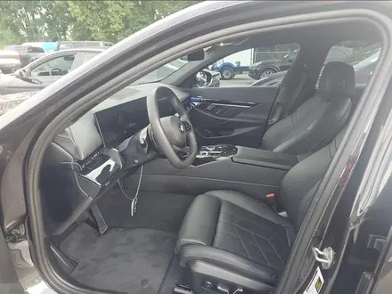 BMW 530 2024 года за 22 000 000 тг. в Алматы – фото 7