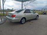 Toyota Camry 2005 года за 6 500 000 тг. в Шымкент – фото 2