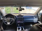 Toyota Camry 2014 годаүшін9 800 000 тг. в Актобе – фото 3