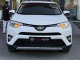 Toyota RAV4 2018 годаүшін8 800 000 тг. в Шымкент – фото 2
