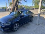 Volkswagen Polo 2015 года за 2 600 000 тг. в Аксу – фото 2