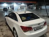 Chevrolet Cruze 2012 года за 3 800 000 тг. в Актау – фото 3