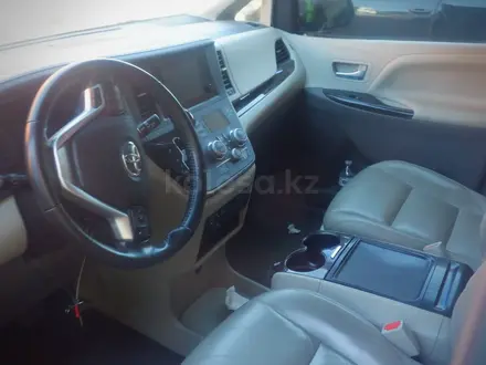 Toyota Sienna 2015 года за 14 000 000 тг. в Жанаозен – фото 5