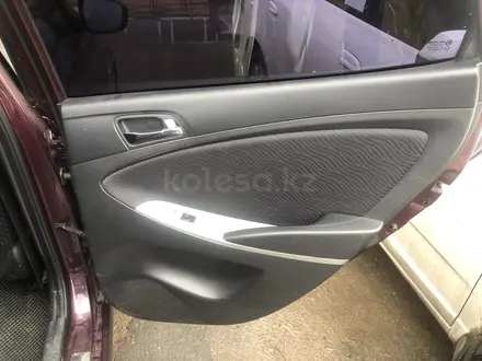 Hyundai Solaris 2012 года за 5 000 000 тг. в Павлодар – фото 17