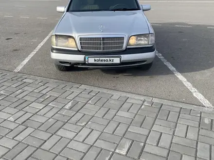 Mercedes-Benz C 200 1996 годаүшін2 500 000 тг. в Семей