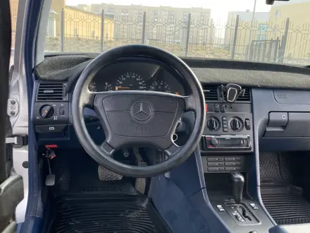 Mercedes-Benz C 200 1996 годаүшін2 500 000 тг. в Семей – фото 9