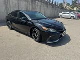 Toyota Camry 2021 года за 14 000 000 тг. в Семей – фото 2