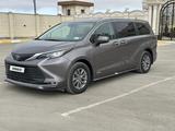 Toyota Sienna 2021 года за 23 000 000 тг. в Актау – фото 2