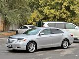 Toyota Camry 2007 года за 5 250 000 тг. в Туркестан – фото 2