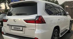 Lexus LX 570 2018 года за 46 000 000 тг. в Алматы – фото 2