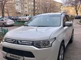 Mitsubishi Outlander 2013 годаүшін8 200 000 тг. в Усть-Каменогорск