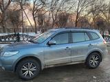 Hyundai Santa Fe 2008 года за 5 800 000 тг. в Актобе – фото 2