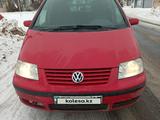 Volkswagen Sharan 2002 годаүшін3 100 000 тг. в Уральск