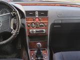 Mercedes-Benz C 180 1996 года за 2 500 000 тг. в Атырау – фото 2