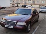 Mercedes-Benz C 180 1996 года за 2 500 000 тг. в Атырау – фото 3