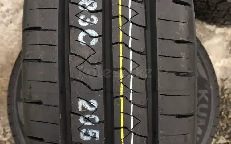 Kumho 235/65 r16 118/116r KC53 (VN) TL (T) за 88 700 тг. в Алматы