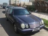 Mercedes-Benz E 240 1997 года за 2 700 000 тг. в Алматы – фото 2