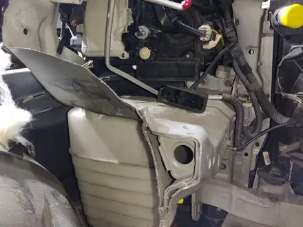 МОРДА НОУСКАТ ПЕРЕДНИЙ БАМПЕР ФАРЫ В СБОРЕ TOYOTA AVENSIS AZT250 за 250 000 тг. в Тараз – фото 6