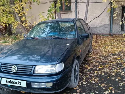 Volkswagen Passat 1994 годаүшін1 100 000 тг. в Караганда