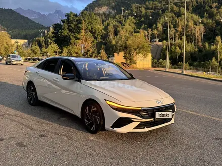 Hyundai Elantra 2023 года за 9 000 000 тг. в Алматы