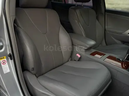 Toyota Camry 2010 года за 8 250 000 тг. в Алматы – фото 12