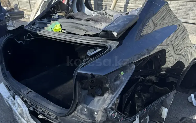 Задняя часть кузова GS L10 за 8 000 тг. в Алматы