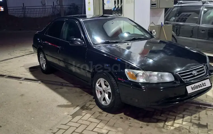 Toyota Camry 2001 годаүшін3 400 000 тг. в Алматы