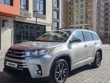 Toyota Highlander 2017 годаүшін15 550 000 тг. в Актау – фото 2