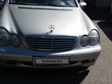 Mercedes-Benz C 200 2002 годаүшін5 000 000 тг. в Петропавловск