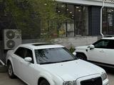 Chrysler 300C 2004 года за 3 000 000 тг. в Актау – фото 2