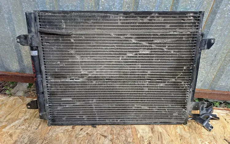 Радиатор кондиционера на Тоуран за 20 000 тг. в Караганда